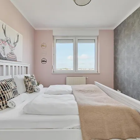 Comfortable 50 M2 With 1 Bedroom In By Renters