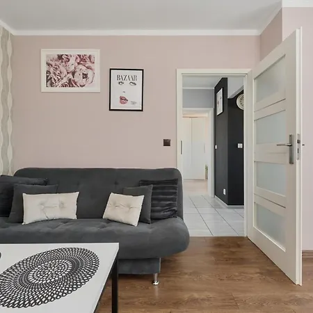 Comfortable 50 M2 With 1 Bedroom In By Renters Apartment Wroclaw